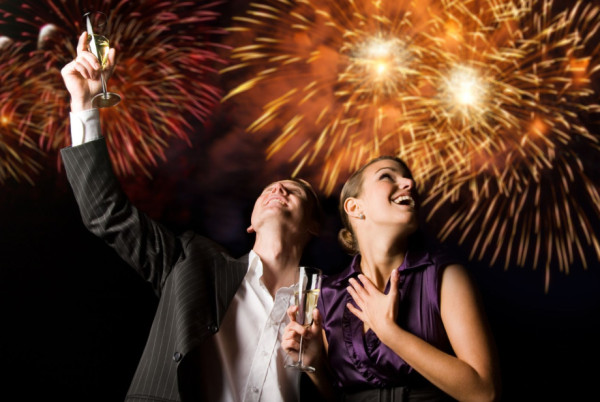 Нова година 2025 в Белек със самолет от Пловдив - 5 нощувки, програма с братя Аргирови, Ева Кикерезова и DJ от България от 836 евро