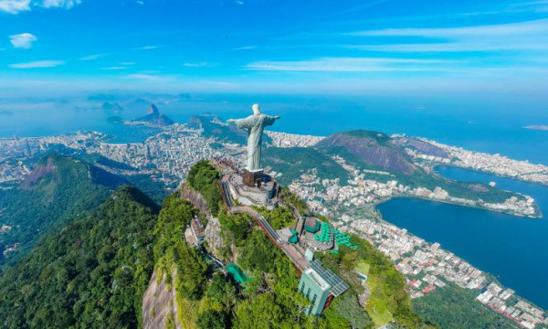 Карнавала в Рио, водопадите Игуасу и модерния Сао Пауло: пътуване през сърцето на Бразилия! от 3492,12 евро