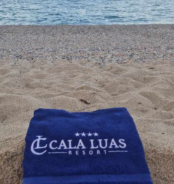 Почивка в тюркоазена Сардиния -  Hotel Cala Luas Resort 4* - kомфорт и качество в прекрасна обстановка